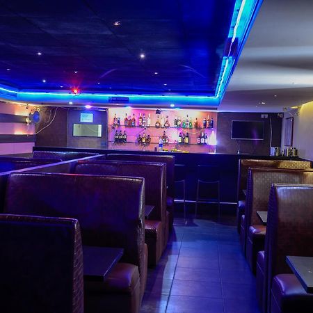 Oyo 14933 Rpr Residency Hotel Ченай Екстериор снимка