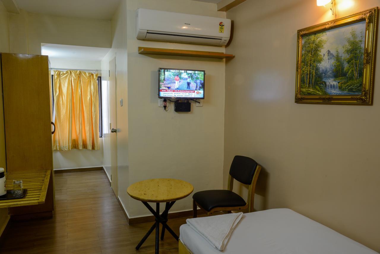 Oyo 14933 Rpr Residency Hotel Ченай Екстериор снимка