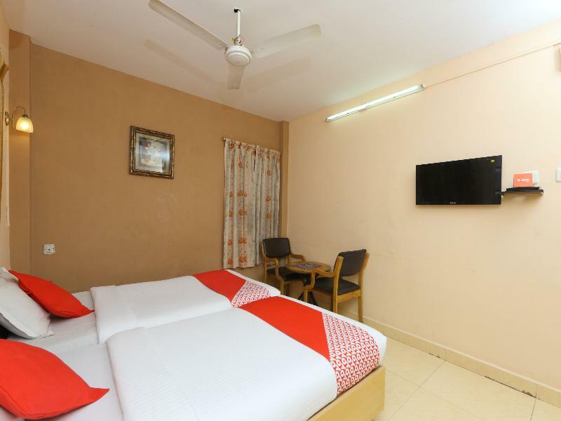Oyo 14933 Rpr Residency Hotel Ченай Екстериор снимка